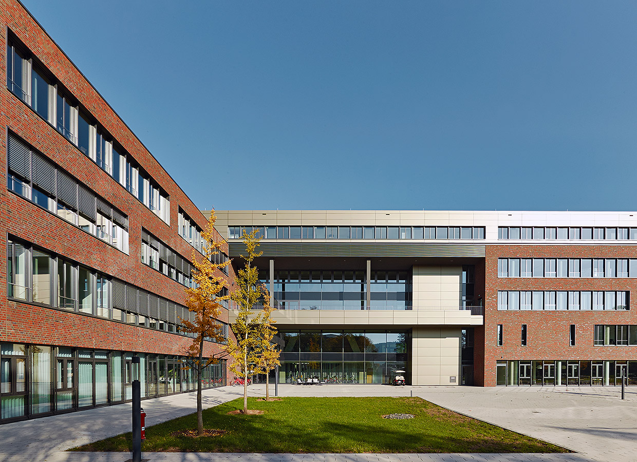 Ansicht Außenfassade . Neubau Headquarter Engelbert Strauss, Biebergmünd