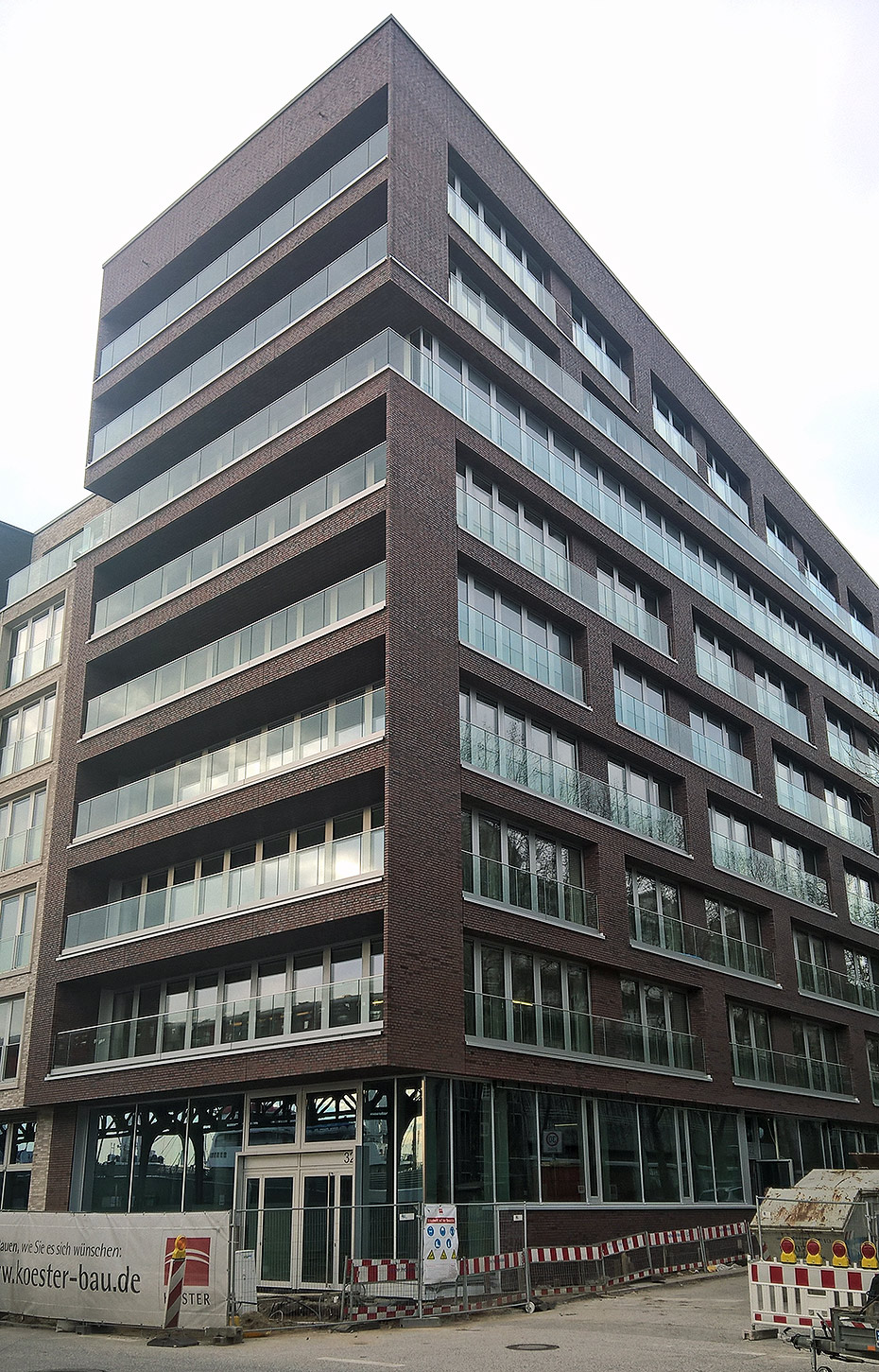 Aussenfassadenansicht Neustädter Neuer Weg / Vorsetzen . Neubau Verwaltung- und Wohnkomplex Boa Vista - Vorsetzen, Hamburg Aussenfassadenansicht Neustädter Neuer Weg / Vorsetzen . Neubau Verwaltung- und Wohnkomplex Boa Vista - Vorsetzen, Hamburg
