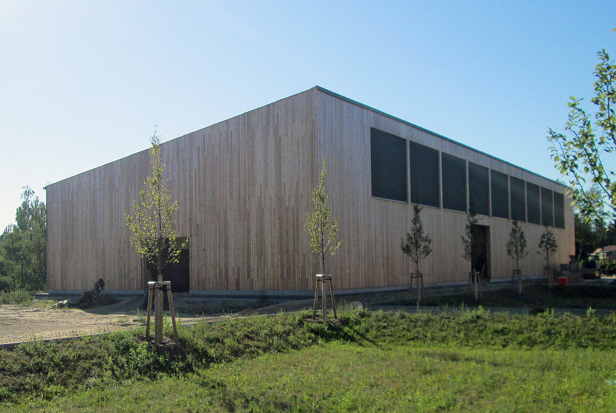 Reithalle . Neubau für die Reiterstaffel der Bundespolizei, Stahnsdorf Reithalle . Neubau für die Reiterstaffel der Bundespolizei, Stahnsdorf