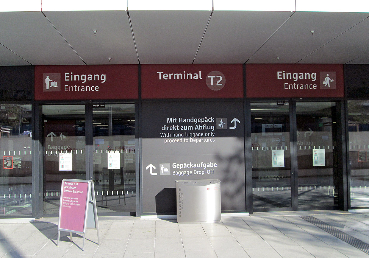 Detail Eingangsbereich Terminal 2 . Neubau Terminal 2 am Flughafen Berlin-Brandenburg, Berlin-Schönefeld
