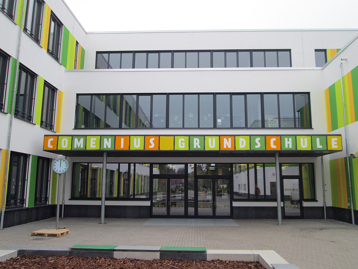 Ansicht Eingangsbereich . Neubau Comenius Grundschule, Oranienburg
