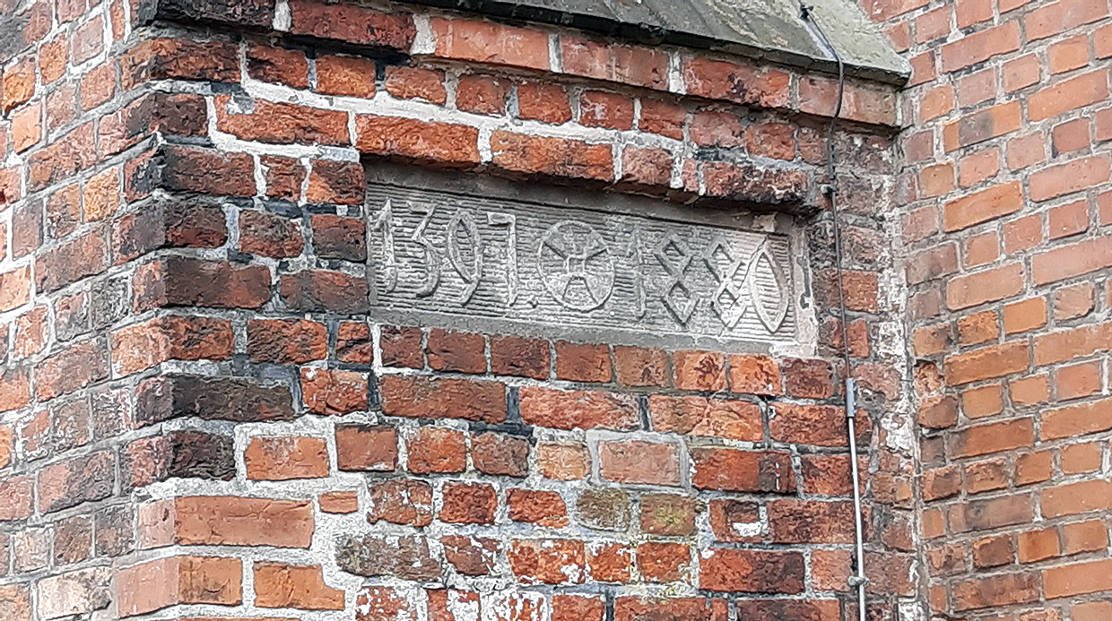 Fassadendetail 1397, 1880 . Umbau & Sanierung der Integrierten Gesamtschule (IGS) J. W. von Goethe, Wismar Fassadendetail 1397, 1880 . Umbau & Sanierung der Integrierten Gesamtschule (IGS) J. W. von Goethe, Wismar