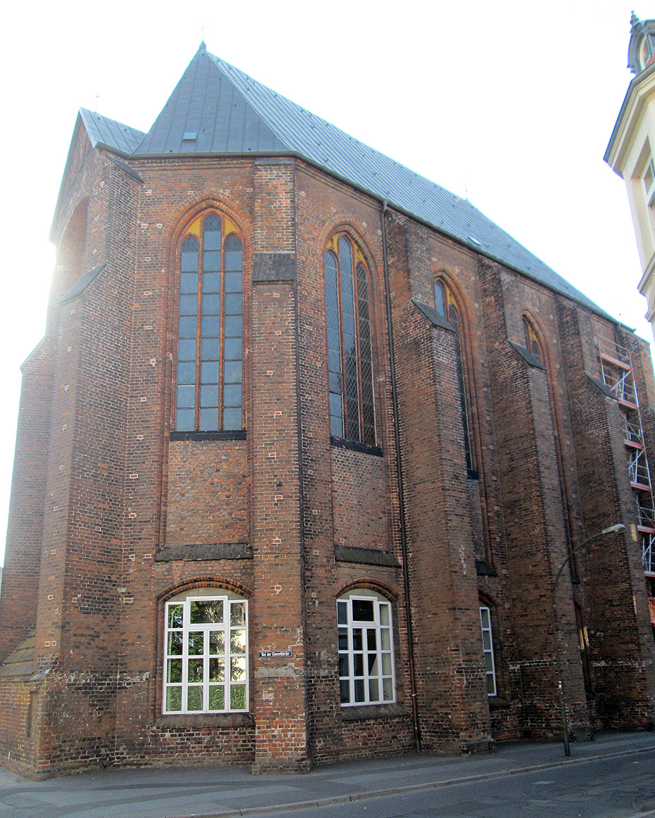 Ansicht Chor der ehemaligen Klosterkirche (Schwarzes Kloster) . Umbau & Sanierung der Integrierten Gesamtschule (IGS) J. W. von Goethe, Wismar Ansicht Chor der ehemaligen Klosterkirche (Schwarzes Kloster) . Umbau & Sanierung der Integrierten Gesamtschule (IGS) J. W. von Goethe, Wismar